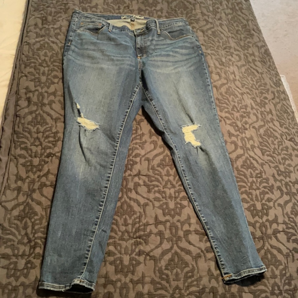 Universal thread jeans
